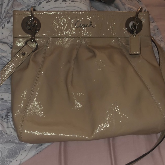 Coach Crossbody💜SALE💙 - Picture 1 of 8